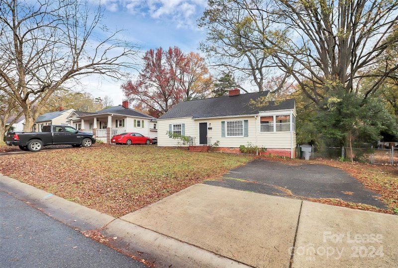 Property image 3 at 1121 Dade Street, Charlotte, NC 28205