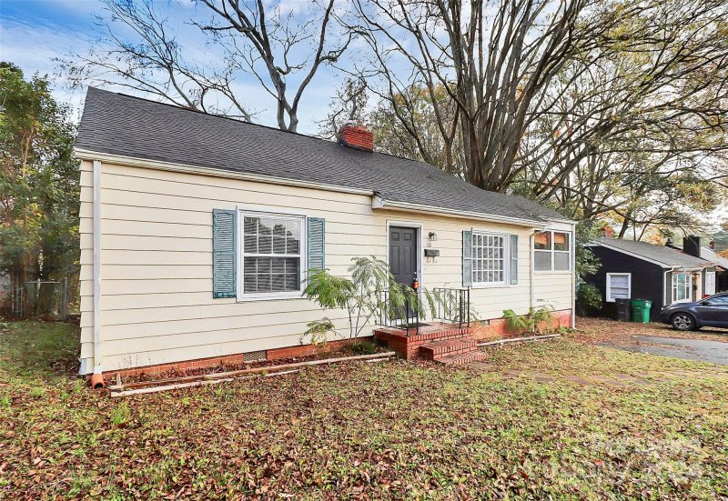 Property image 4 at 1121 Dade Street, Charlotte, NC 28205