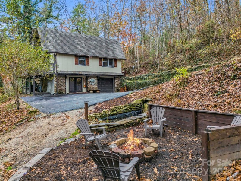 Property image 3 at 93 Foster Hill Drive, Hendersonville, NC 28739