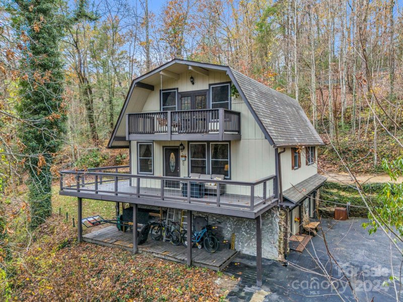 Property image 4 at 93 Foster Hill Drive, Hendersonville, NC 28739