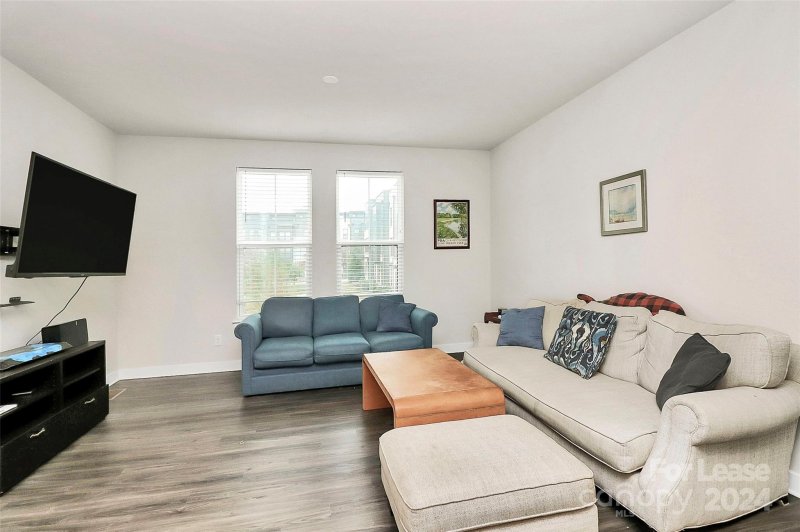 Property image 4 at 416 Music Hall Way, Charlotte, NC 28203