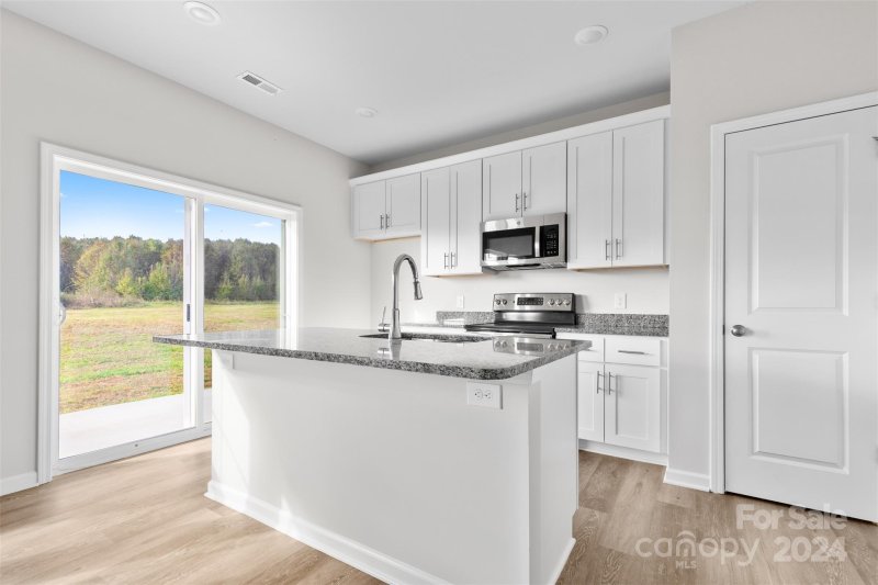 Property image 4 at 136 Red Cedar Lane, Statesville, NC 28625