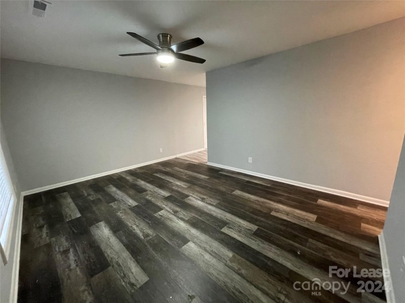 Property image 3 at 2815 Ravencroft Drive, Charlotte, NC 28208