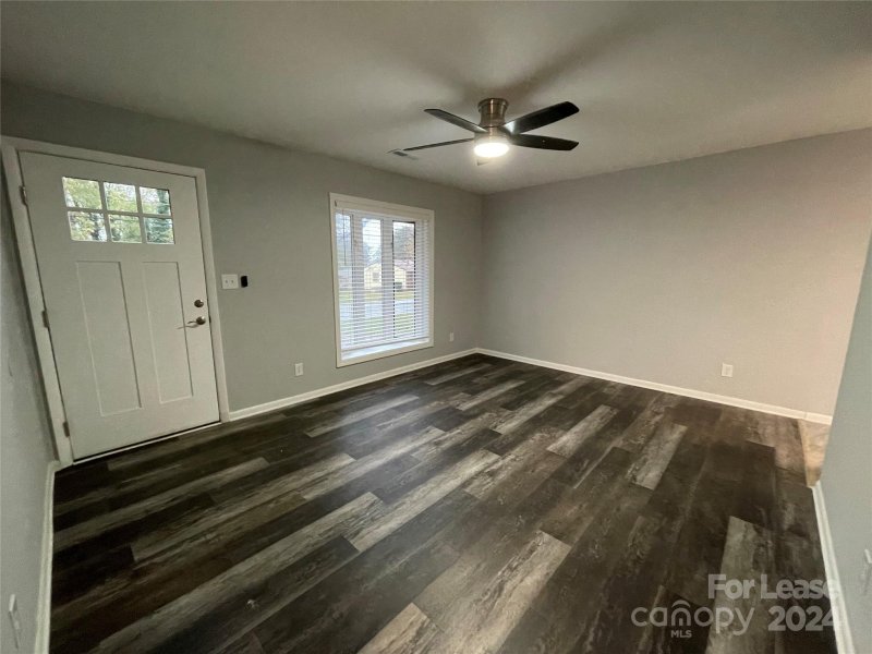 Property image 4 at 2815 Ravencroft Drive, Charlotte, NC 28208