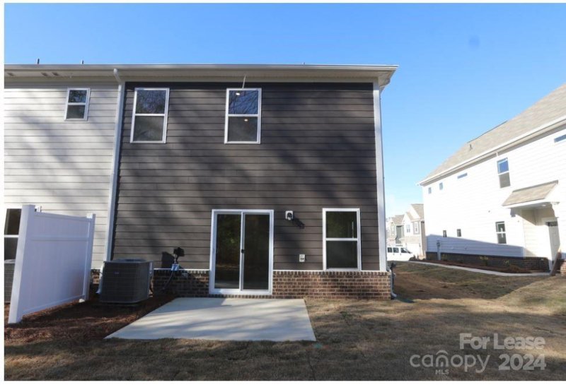 Property image 2 at 268 Abington Street, Matthews, NC 28104