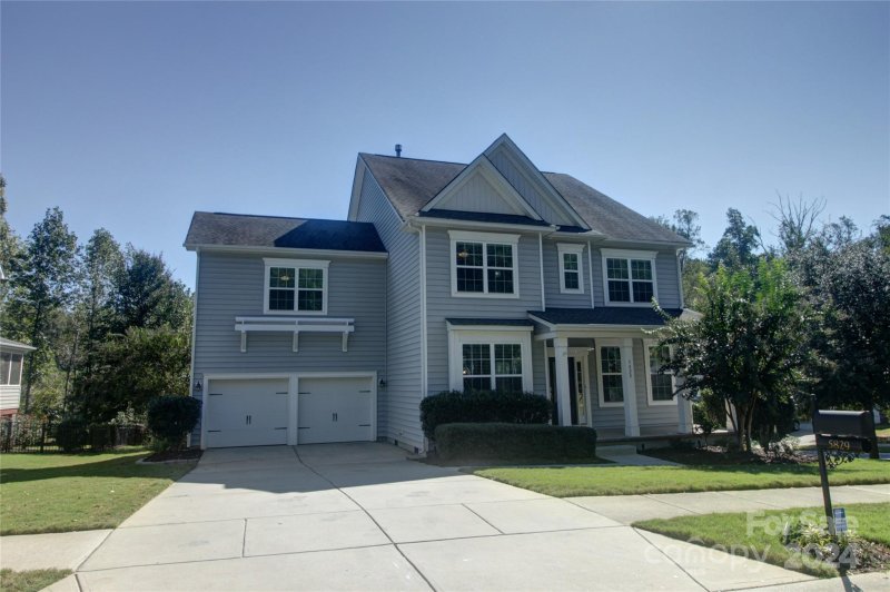 Property image 2 at 5829 Dinsmore Lane, Belmont, NC 28012