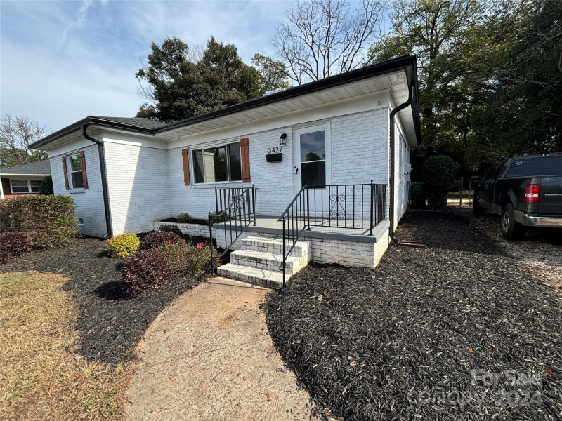 Property image 2 at 3427 Eastway Drive, Charlotte, NC 28205