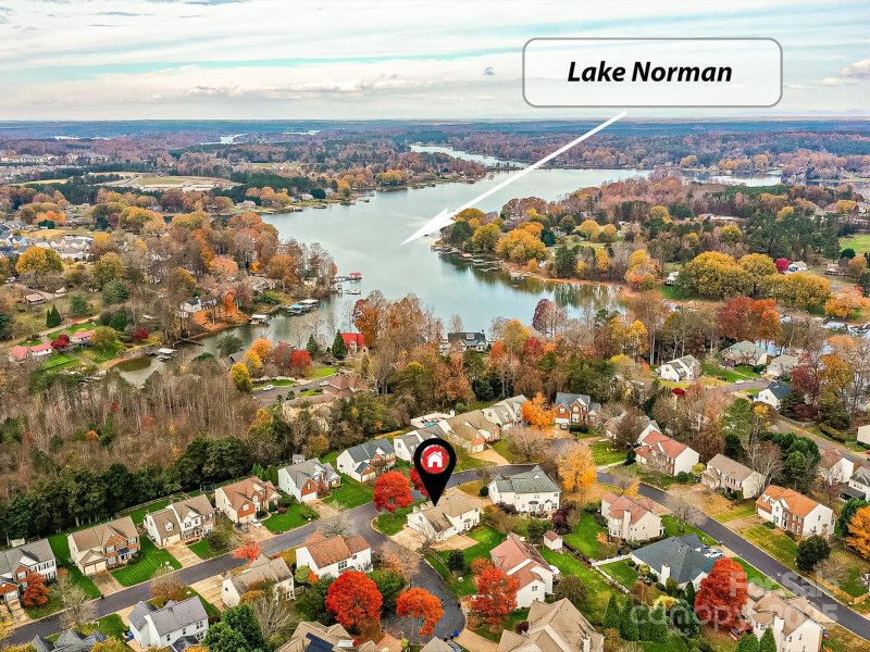 Property image 2 at 129 Coronilla Road, Mooresville, NC 28117