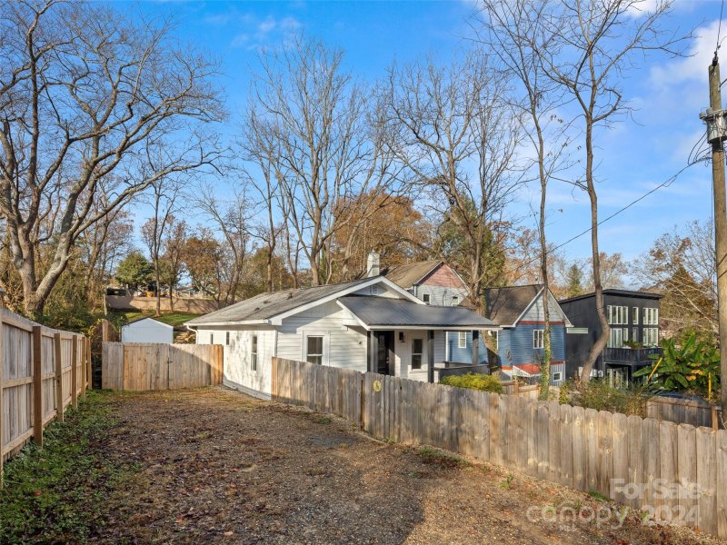 Property image 2 at 41 Branning Street, Asheville, NC 28806