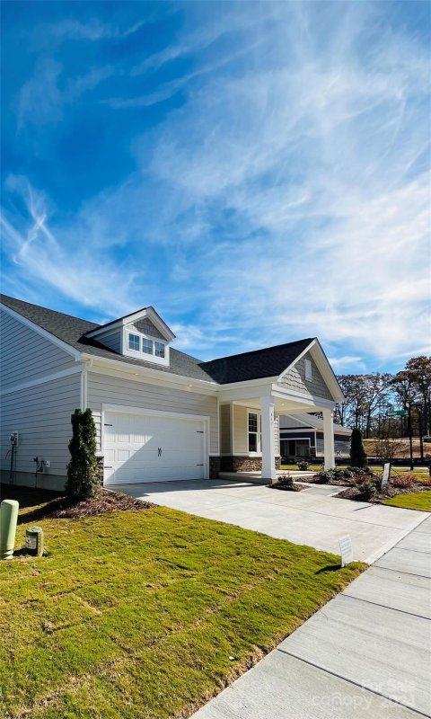 Property image 2 at 517 Tates Trail, Cramerton, NC 28032