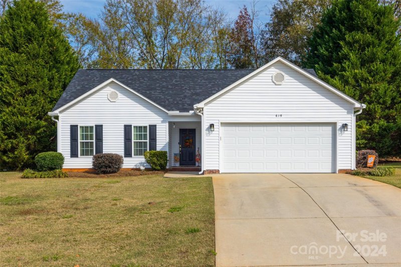 819 Prestwick Drive