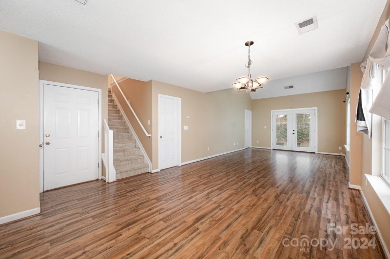 Property image 2 at 10650 Greyhound Drive, Charlotte, NC 28269