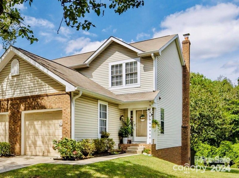 1311 Maple Shade Lane