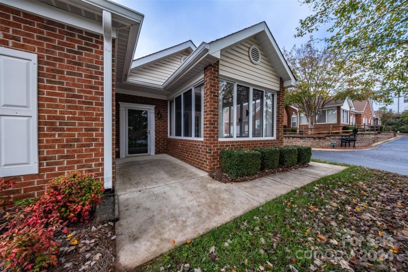 Property image 3 at 8665 Windsor Ridge Drive, Charlotte, NC 28277