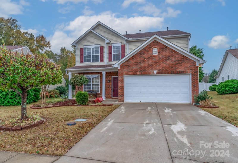 45 Farm Brook Way