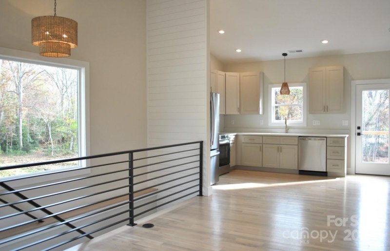 Property image 4 at 105 Ivanhoe Drive, Swannanoa, NC 28778