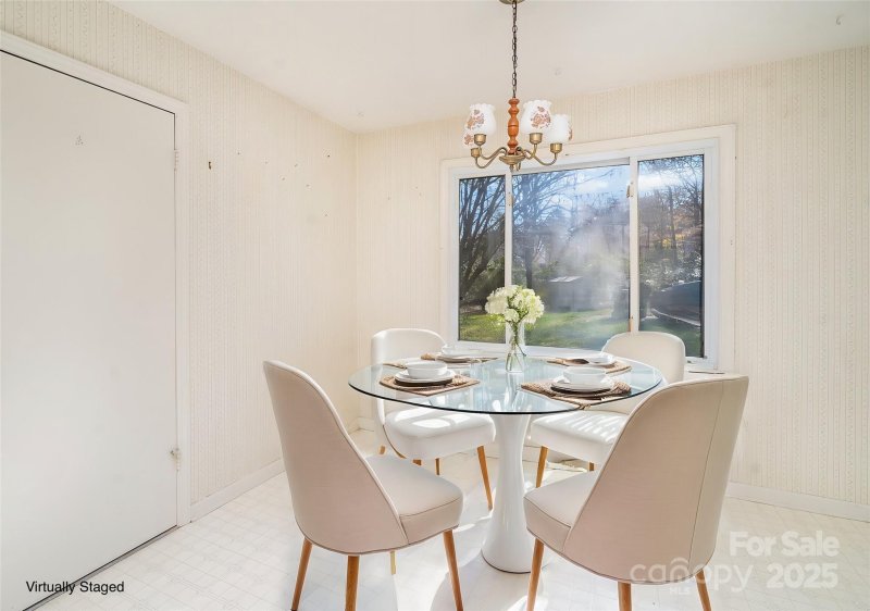 Property image 5 at 6245 Cross Creek Lane, Charlotte, NC 28212