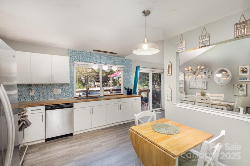 11800 Five Cedars Road