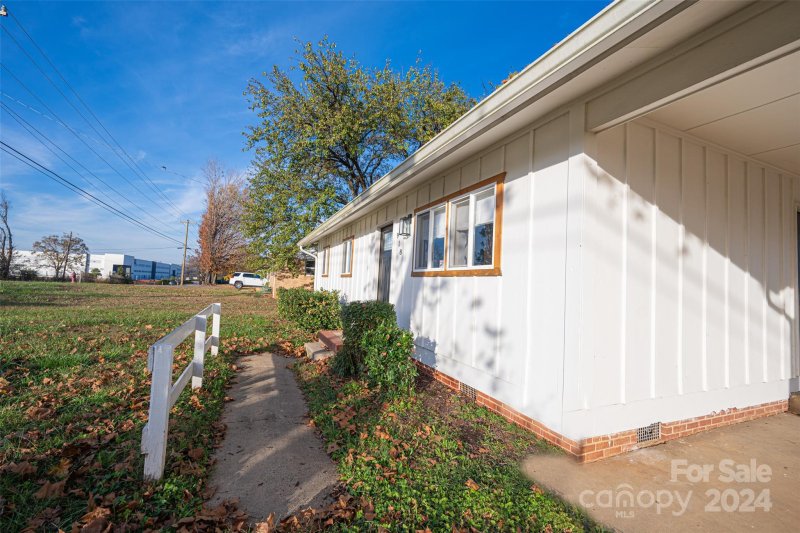 Property image 2 at 918 Shannon Bradley Road, Gastonia, NC 28052