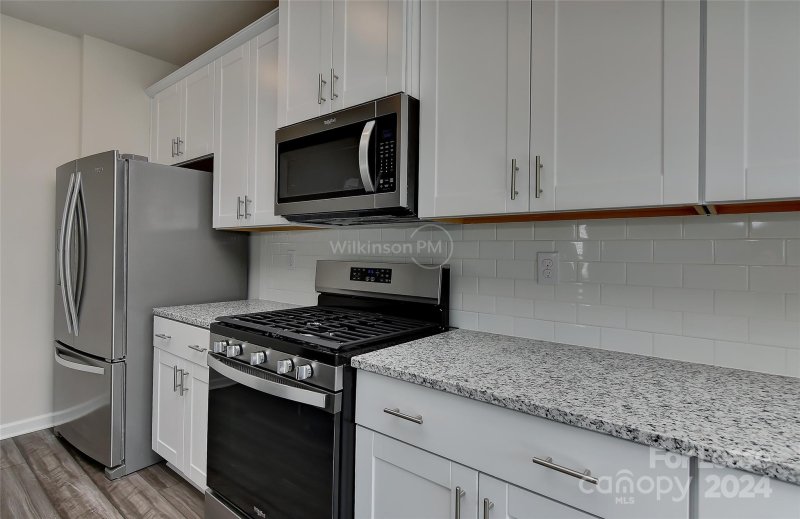 Property image 4 at 2111 Belterra Drive, Charlotte, NC 28216