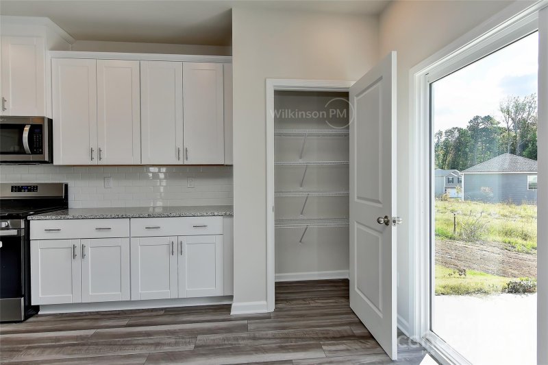 Property image 5 at 2111 Belterra Drive, Charlotte, NC 28216