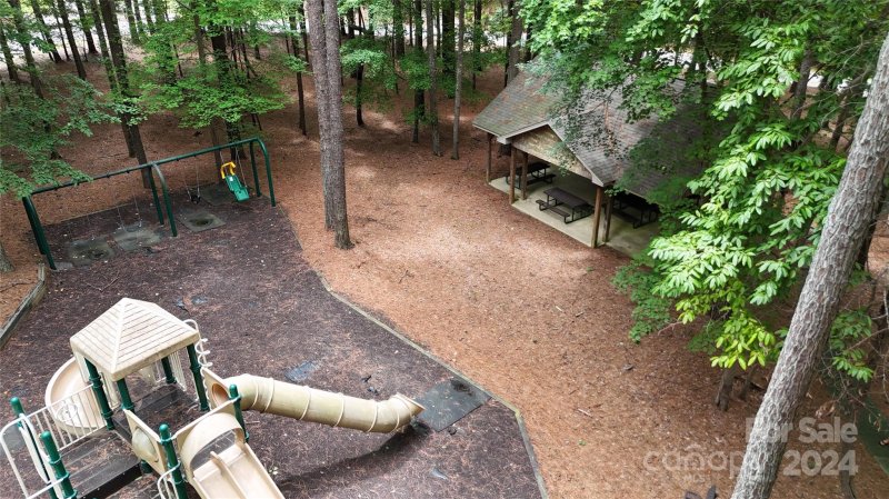 Property image 5 of 106 Parkview Lane in Wildlife Bay, Troutman, NC 28166