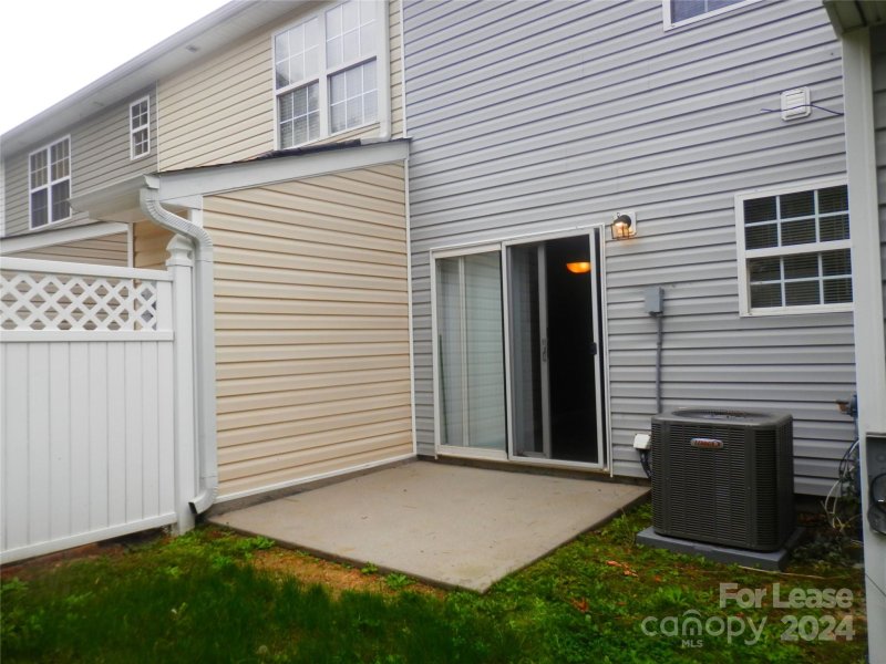 Property image 2 at 1917 Billingsville School Court, Charlotte, NC 28214