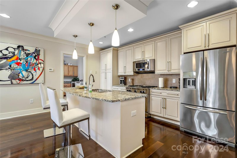 222 S Caldwell Street