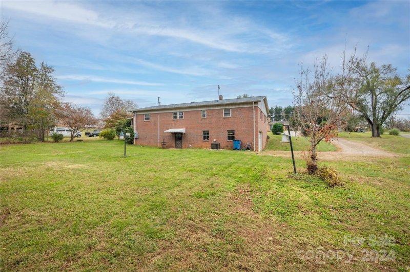 Property image 4 at 2559 Sweetbriar Circle, Lenoir, NC 28645