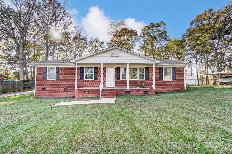 Property image 2 at 143 Bright Avenue, Bessemer City, NC 28016