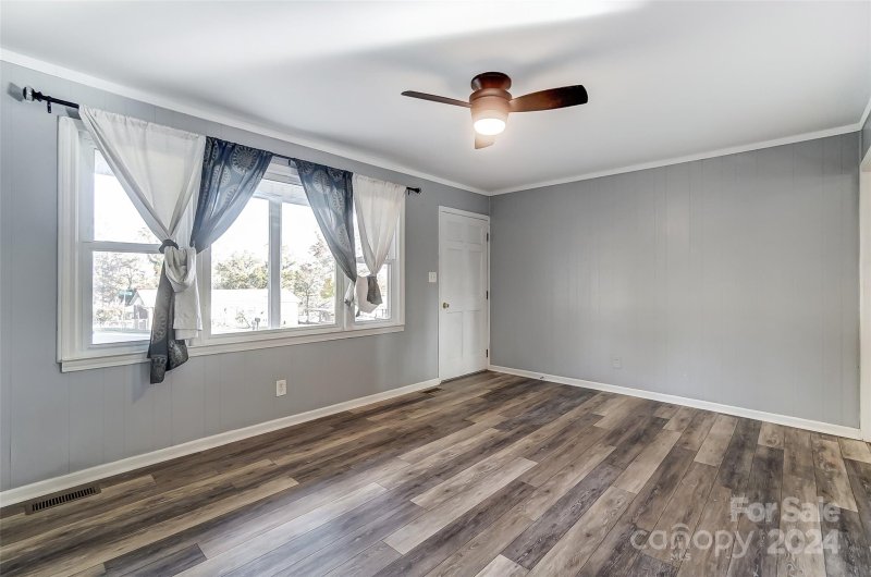 Property image 4 at 143 Bright Avenue, Bessemer City, NC 28016