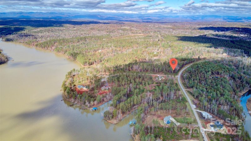 Property image 2 of 1004 Big View Lane in The Waterfront Club, Granite Falls, NC 28630