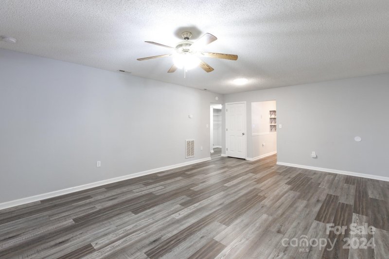 Property image 5 of 1541 Hunt Club Court in Hunt Club, Rock Hill, SC 29732