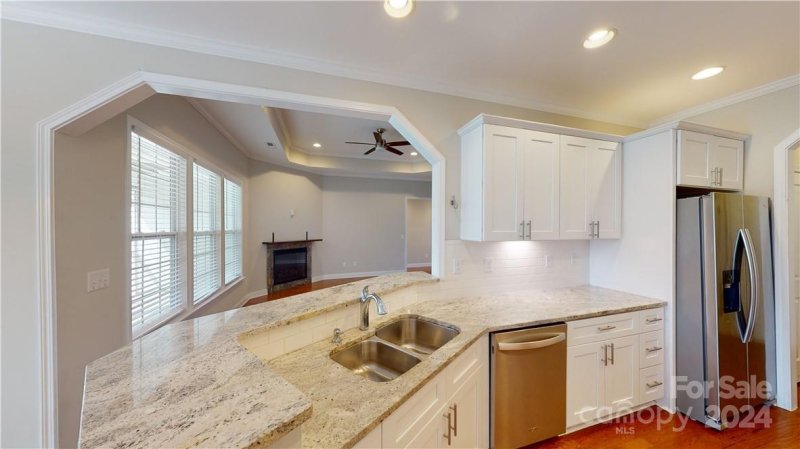 Property image 5 at 1805 Valleydale Road, Charlotte, NC 28214