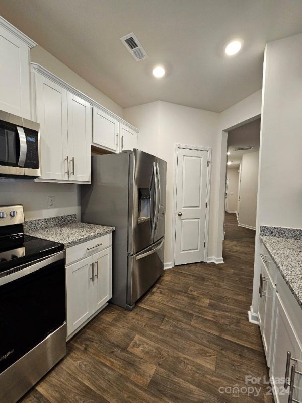 Property image 4 at 8017 Murray Branch Drive, Charlotte, NC 28216