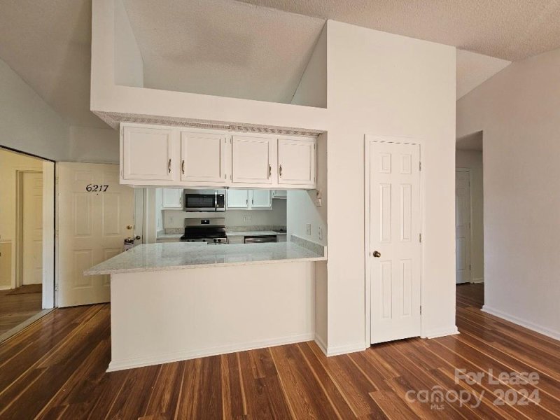 Property image 2 at 6217 Rosecroft Drive, Charlotte, NC 28215