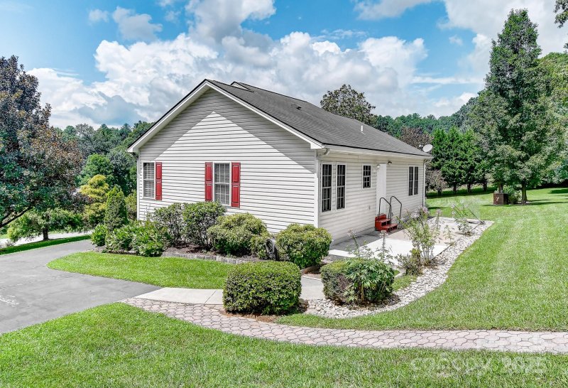 99999 Black Bear Ridge Trail