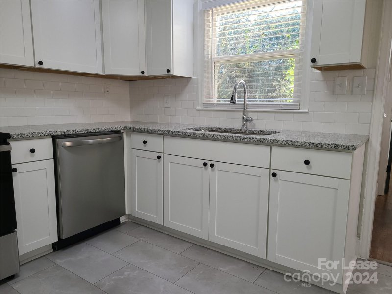 Property image 4 at 1940 Woodland Drive, Charlotte, NC 28205