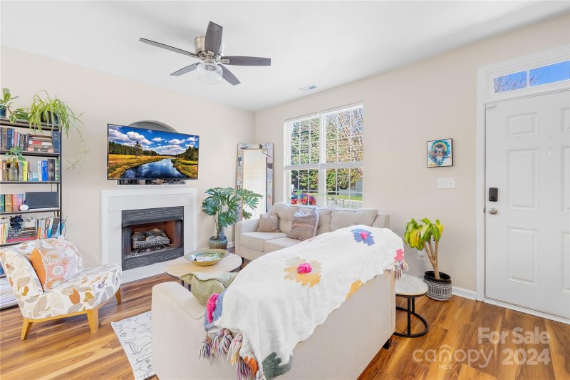 Property image 2 at 5914 Britt Lane, Dallas, NC 28034