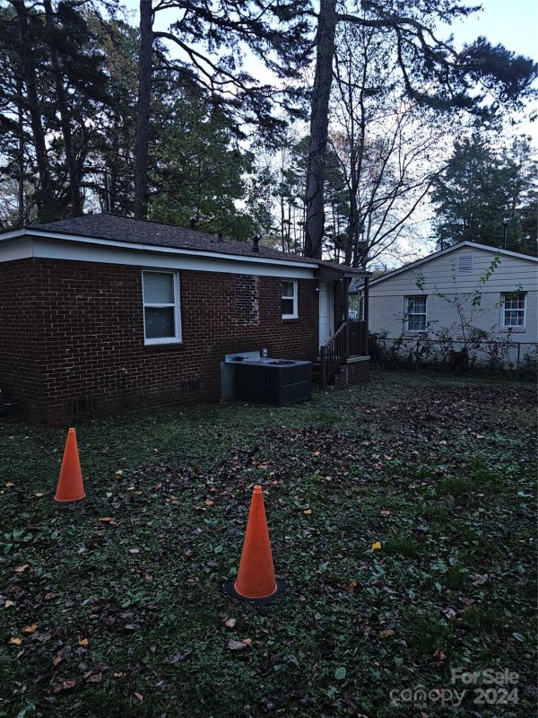 Property image 3 at 1905 Lasalle Street, Charlotte, NC 28216