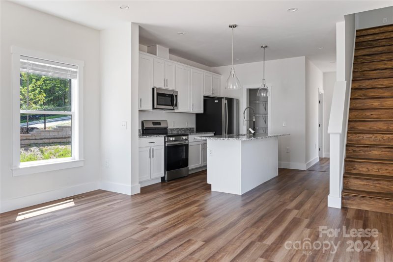 Property image 4 of 247 Cherrywood Way in Belle Meadow, Asheville, NC 28806