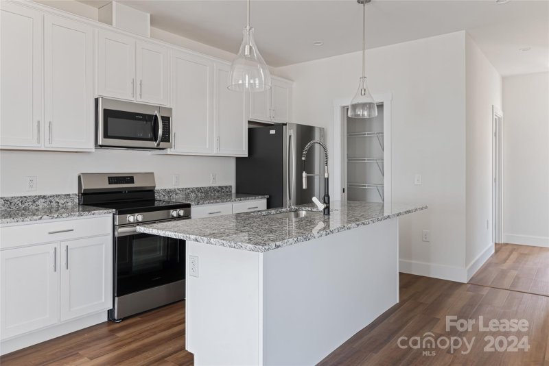 Property image 5 of 247 Cherrywood Way in Belle Meadow, Asheville, NC 28806