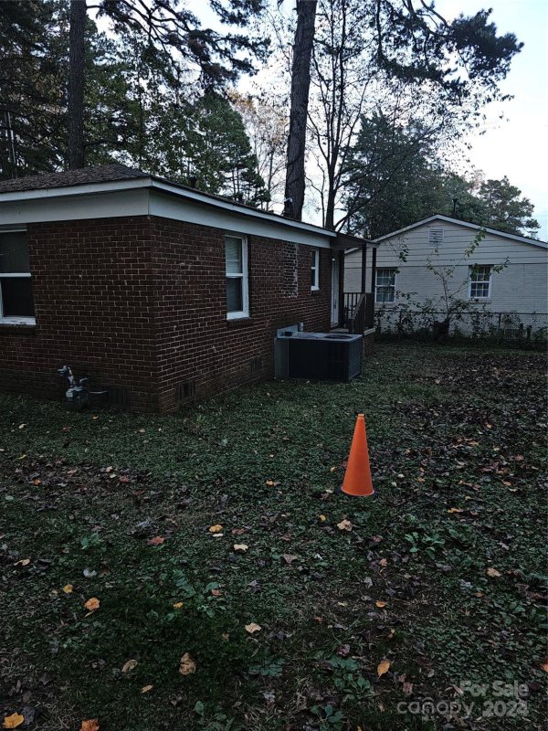 Property image 5 at 1909 Lasalle Street, Charlotte, NC 28216