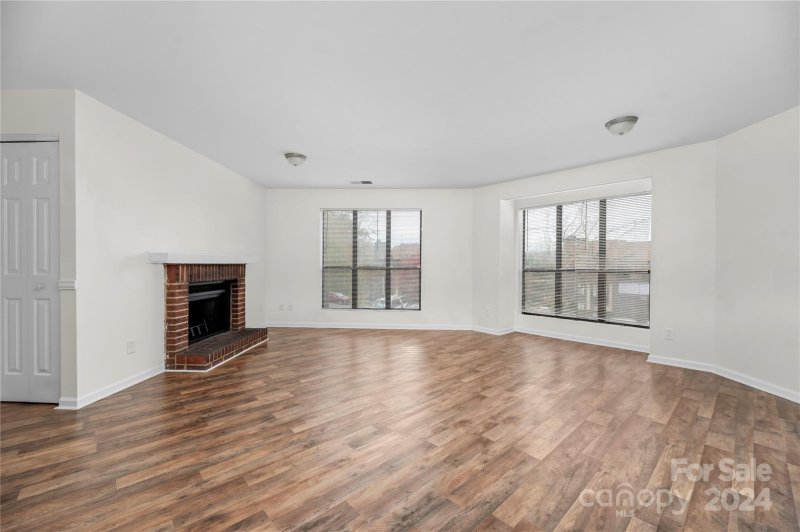 Property image 4 at 8220 Cedar Glen Drive, Charlotte, NC 28212