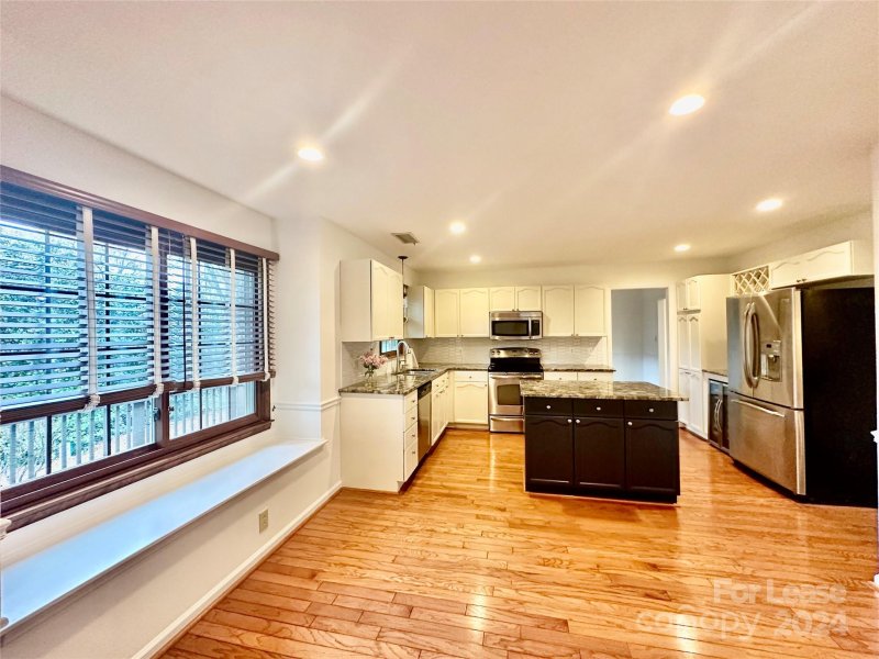 Property image 4 at 9908 Russet Oak Lane, Charlotte, NC 28277