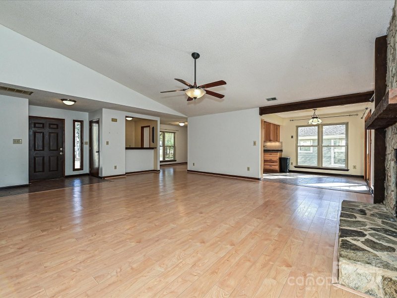 Property image 4 at 6723 Stillmeadow Drive, Charlotte, NC 28277