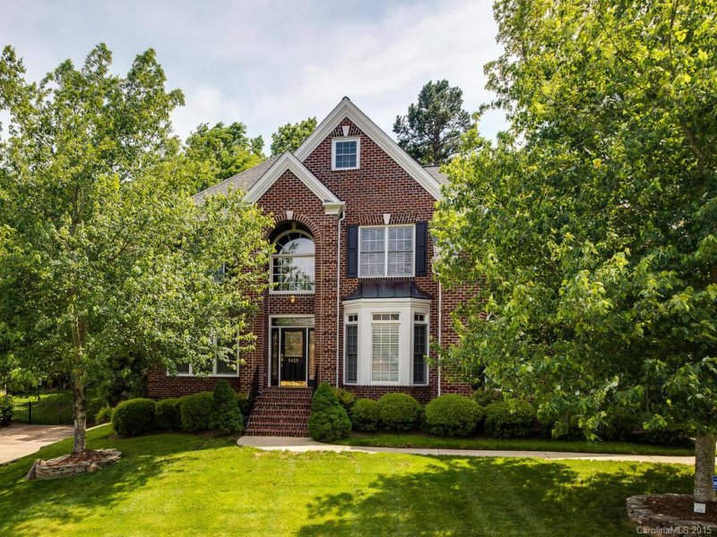 5425 Stallworth Drive