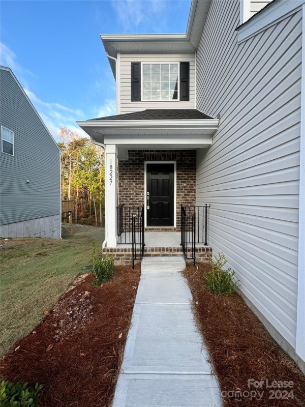 Property image 2 at 18227 Stark Way, Charlotte, NC 28278