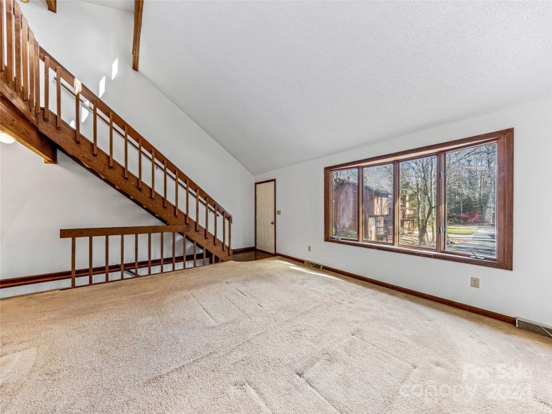 Property image 5 at 26 N Garden Court, Fletcher, NC 28732