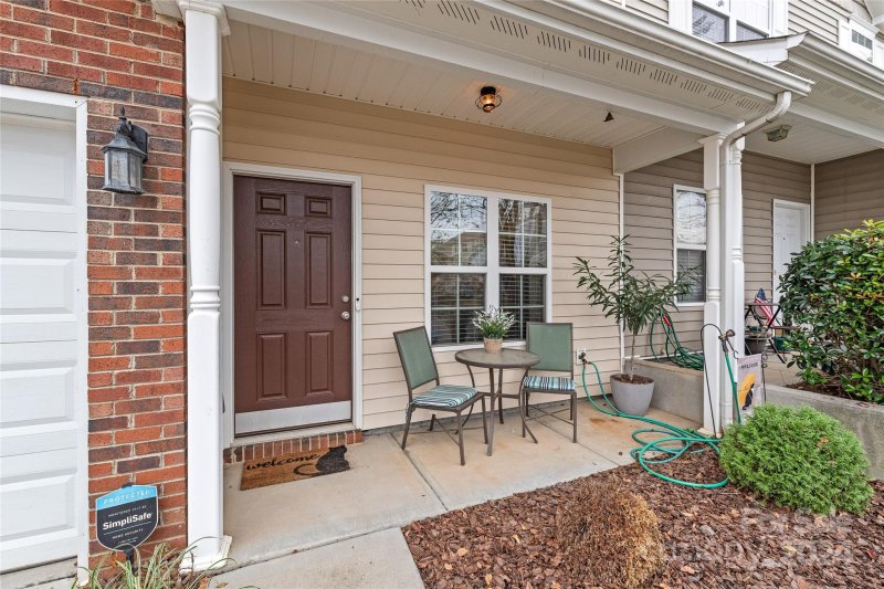 Property image 2 at 13965 Singleleaf Lane, Charlotte, NC 28278